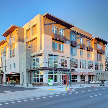 Holiday Inn Windsor - Wine Country By Ihg Buitenkant foto