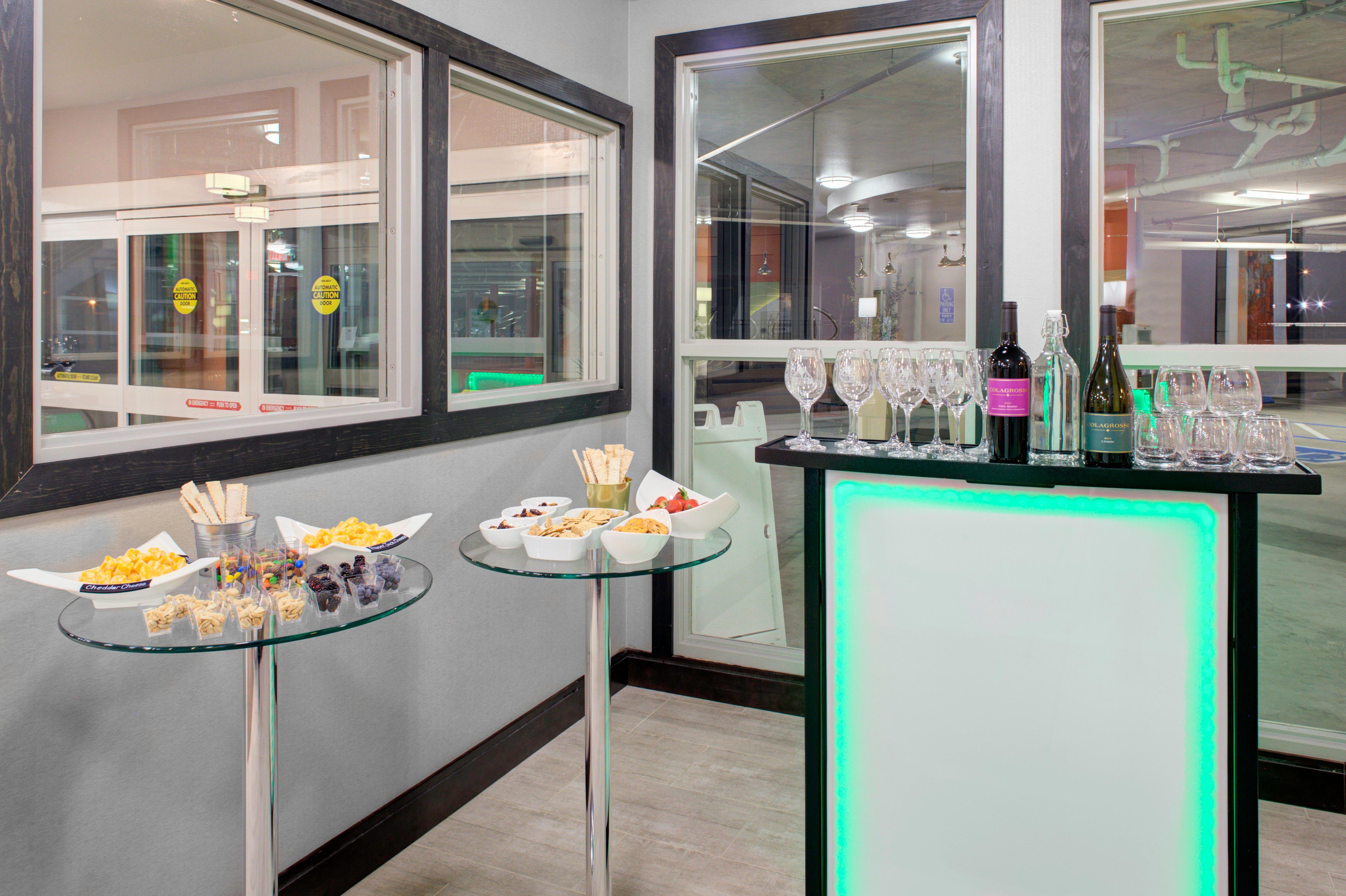 Holiday Inn Windsor - Wine Country By Ihg Buitenkant foto