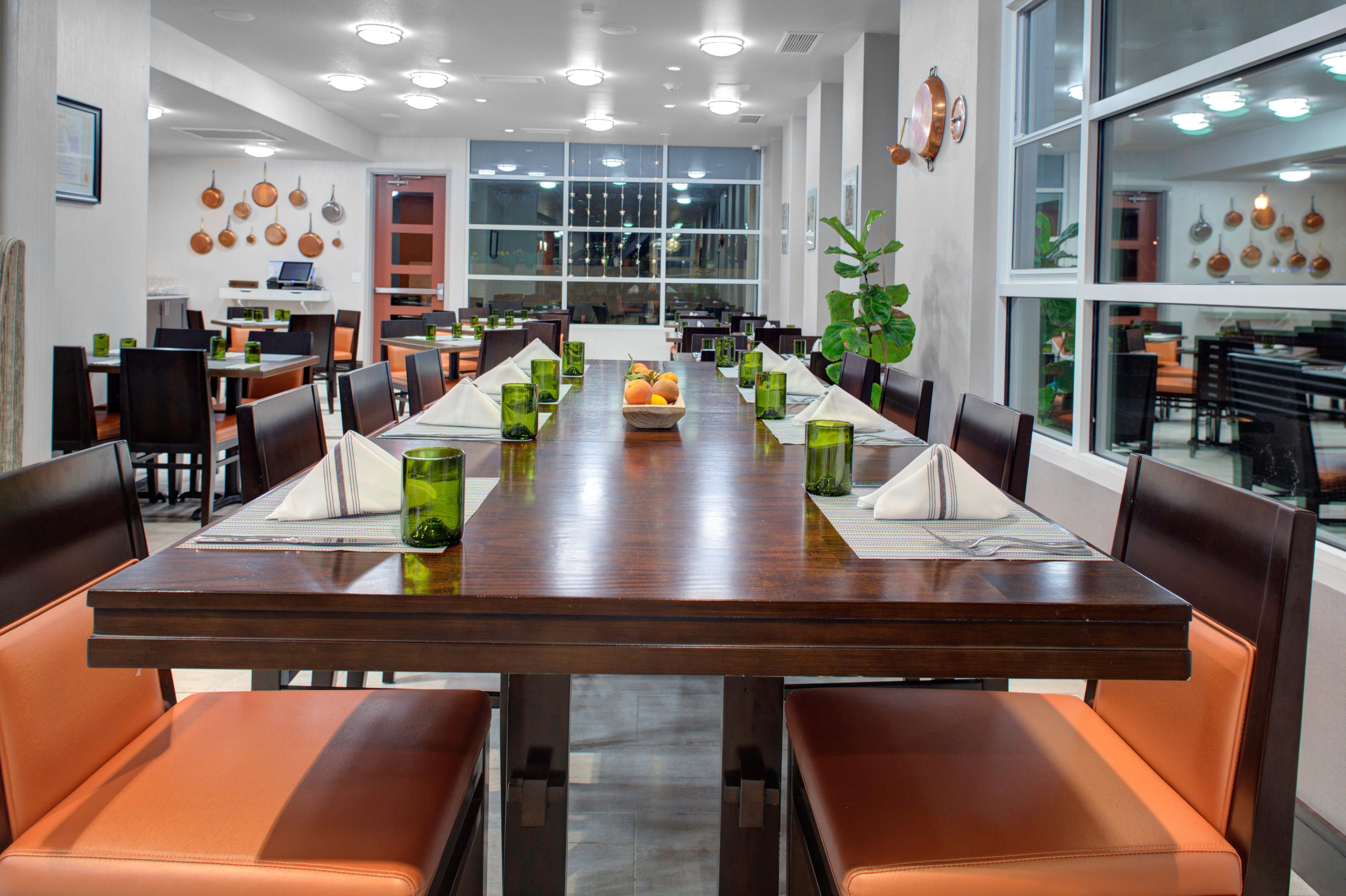 Holiday Inn Windsor - Wine Country By Ihg Buitenkant foto